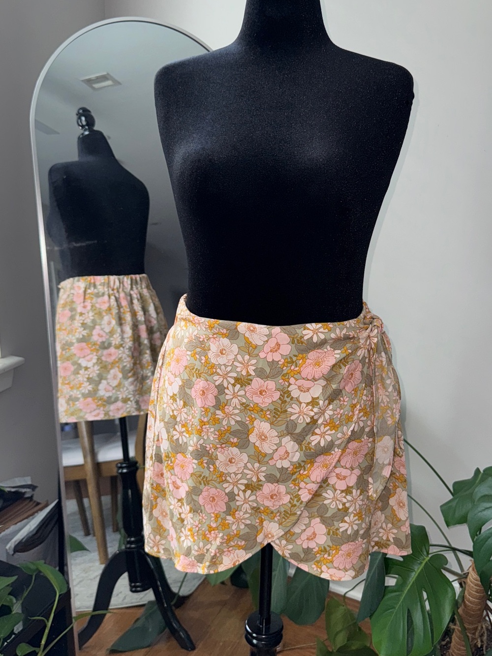DR2 Floral Wrap Skort